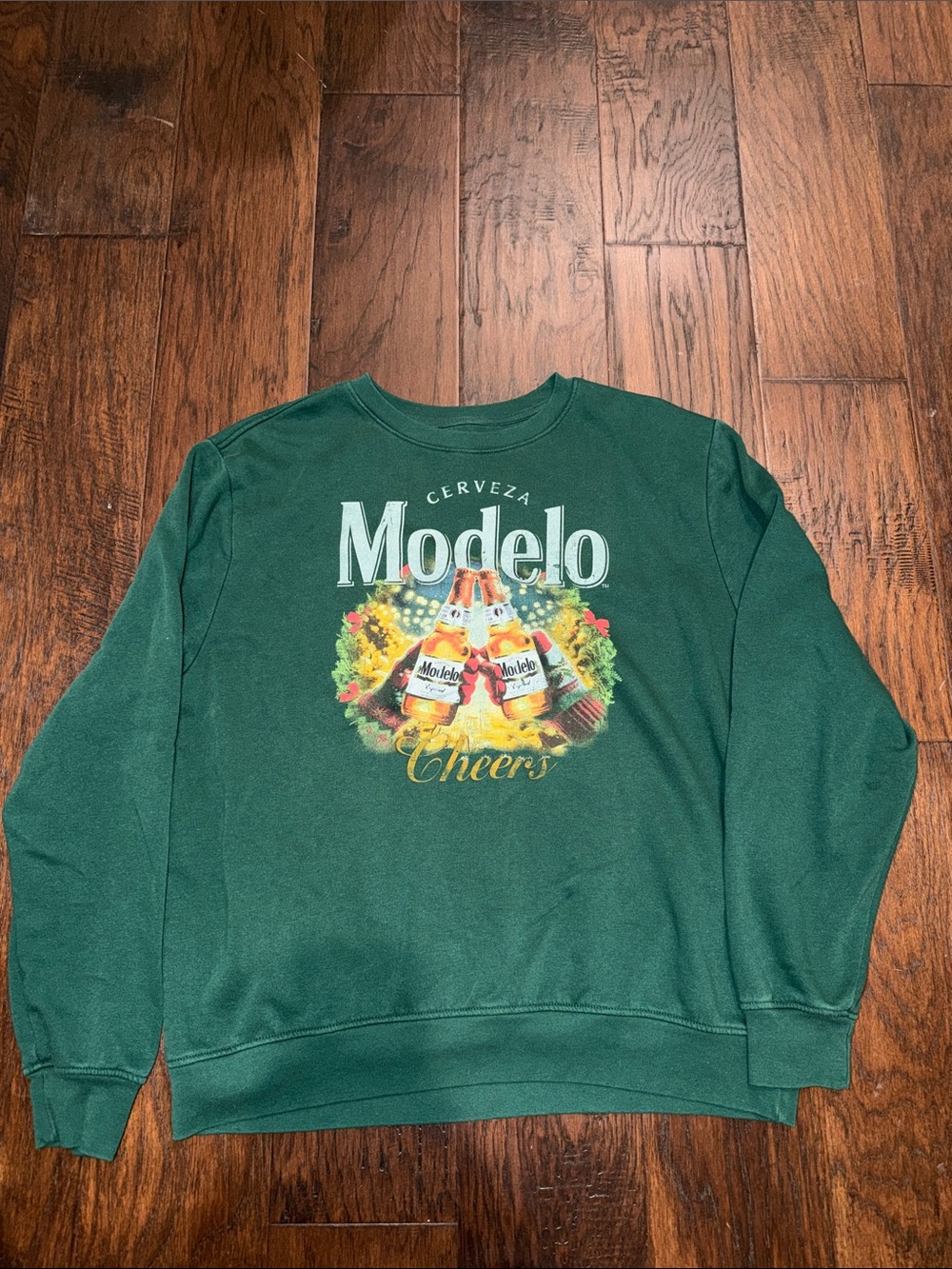 Modelo Christmas sweatshirt